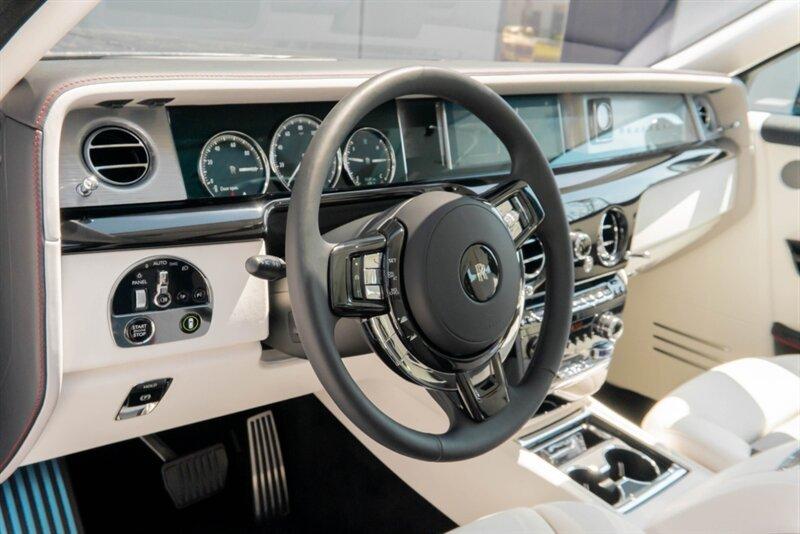 2024 Rolls-Royce Phantom