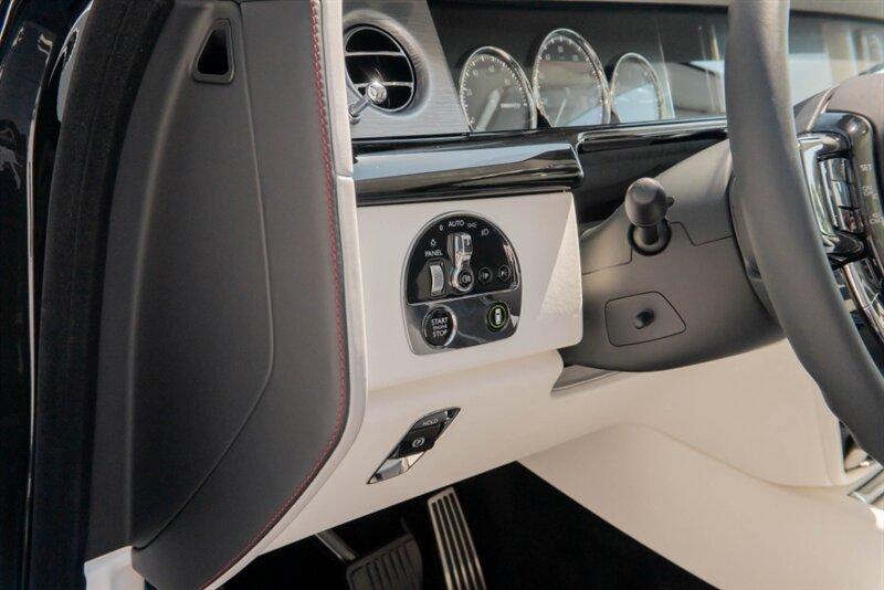 2024 Rolls-Royce Phantom