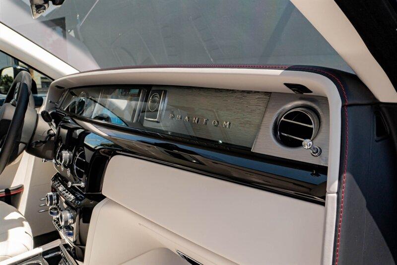 2024 Rolls-Royce Phantom