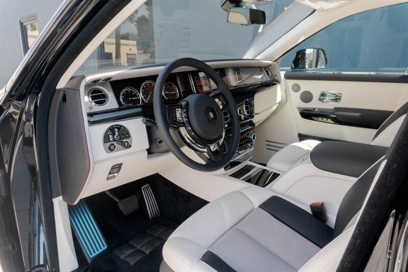 2024 Rolls-Royce Phantom