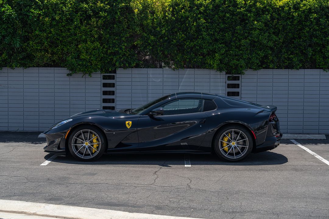 2023 Ferrari 812 GTS