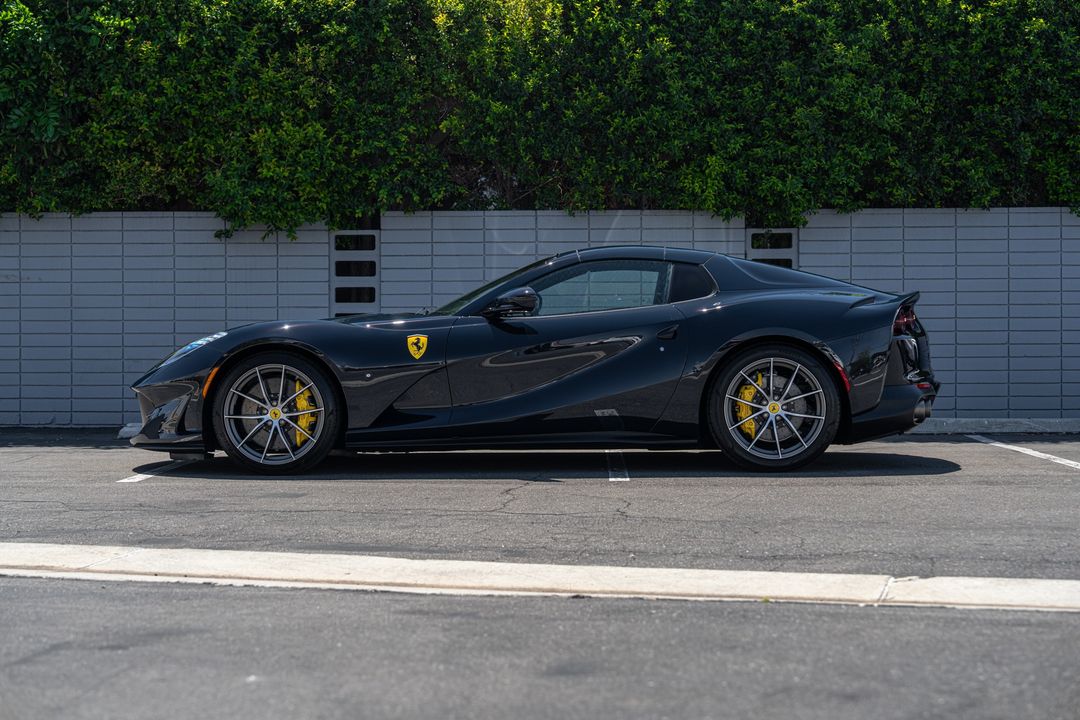 2023 Ferrari 812 GTS