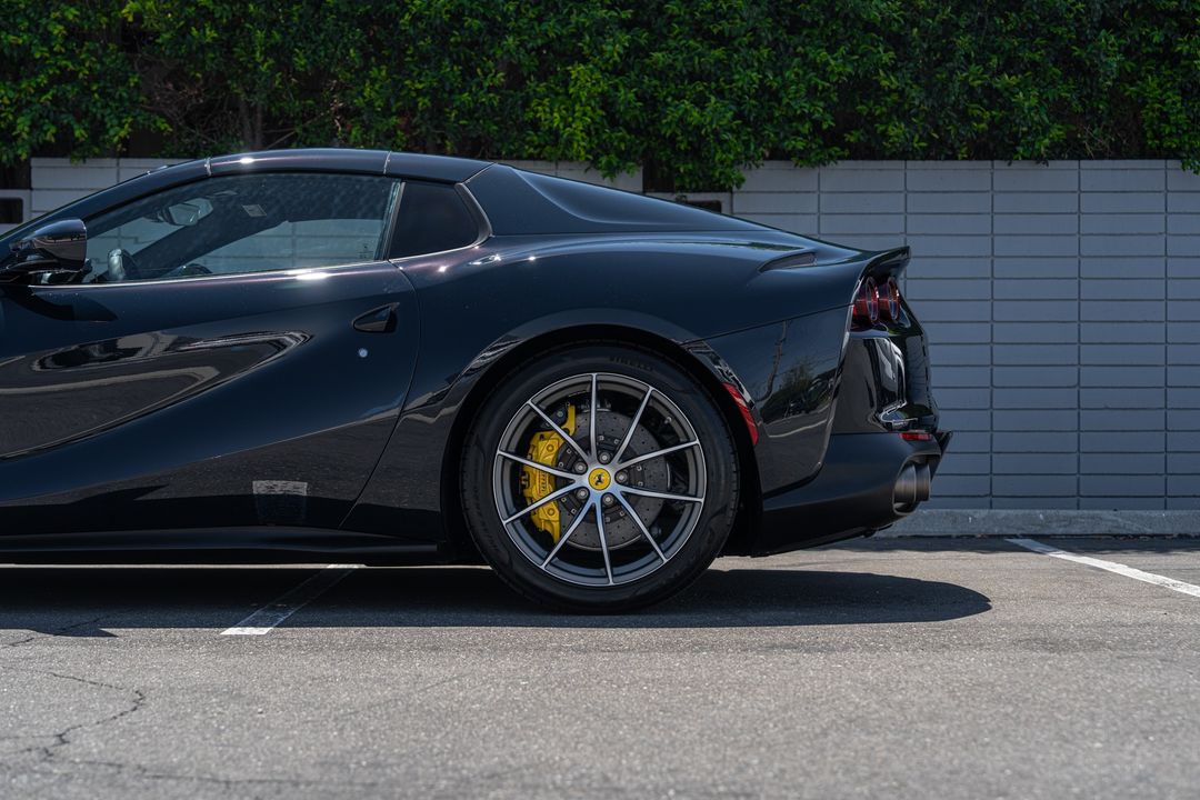 2023 Ferrari 812 GTS