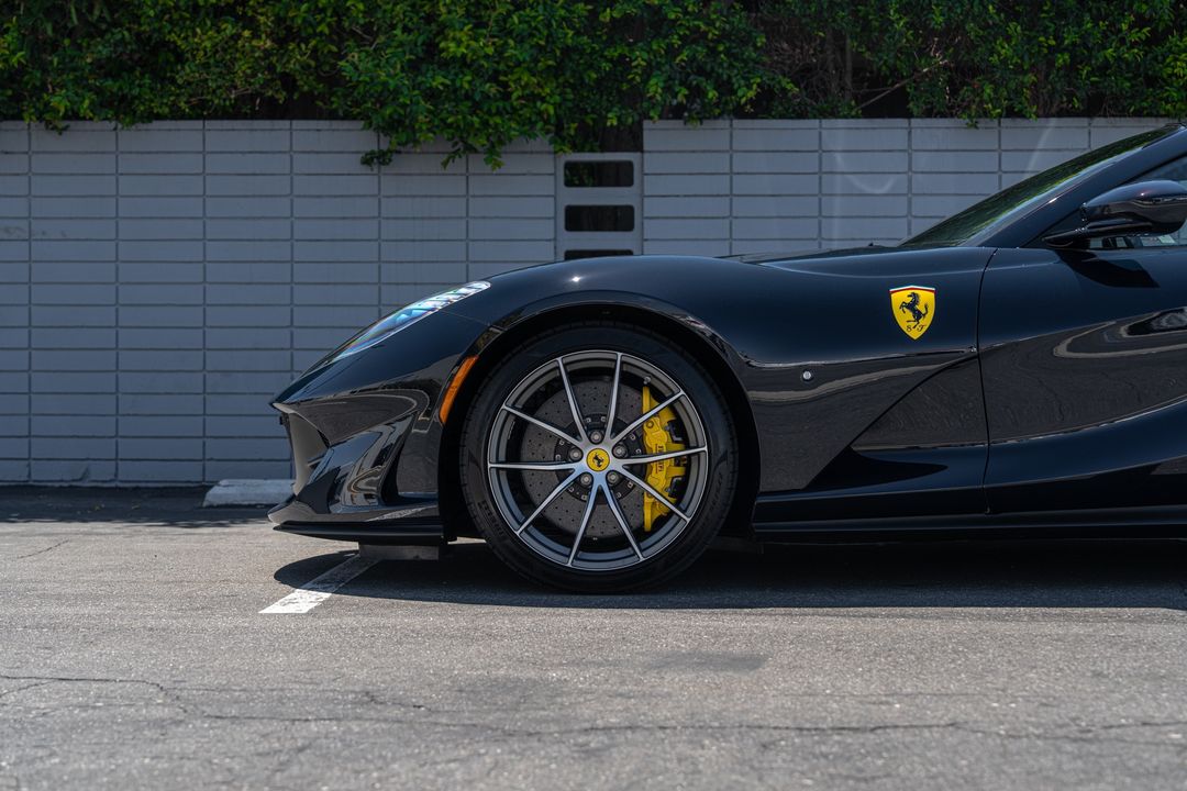 2023 Ferrari 812 GTS