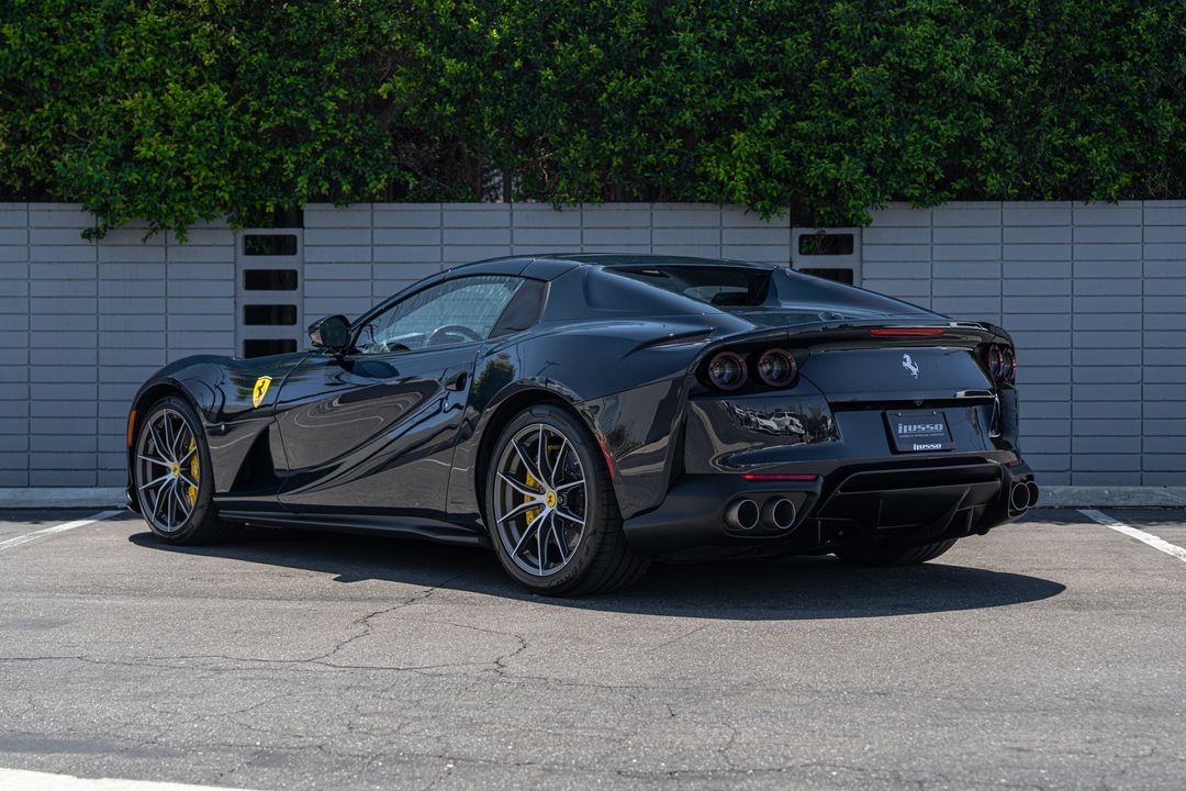 2023 Ferrari 812 GTS