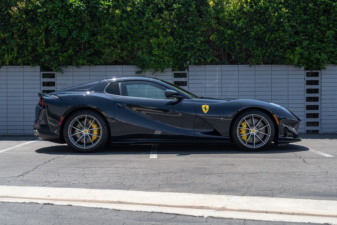 2023 Ferrari 812 GTS