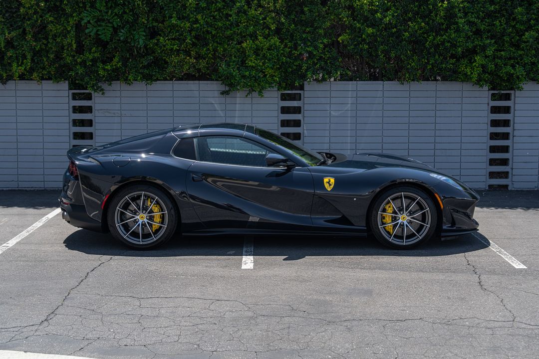 2023 Ferrari 812 GTS