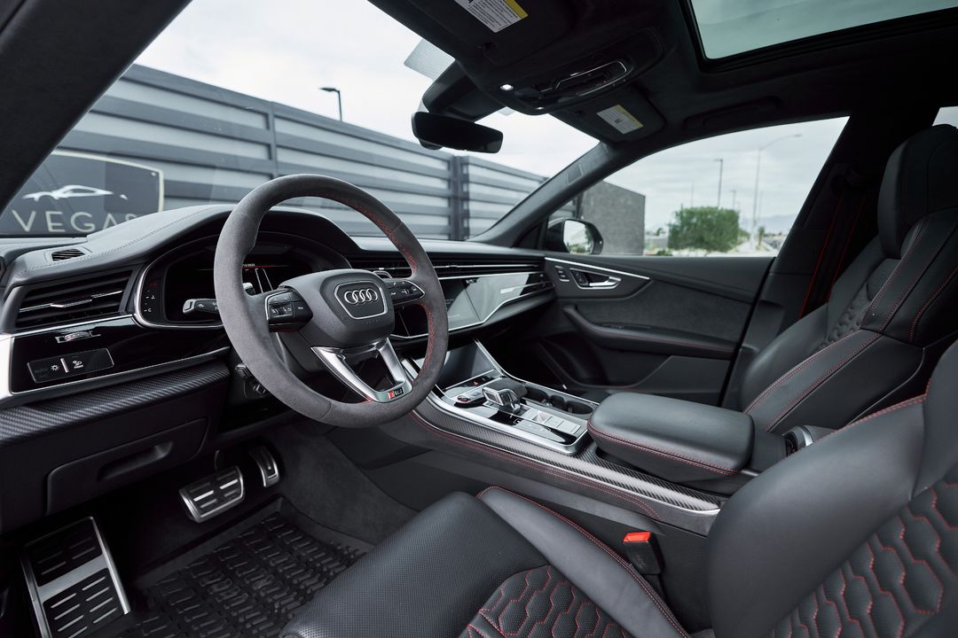 2024 Audi RS Q8