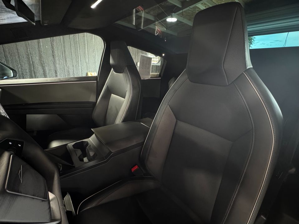 2024 Tesla Cybertruck