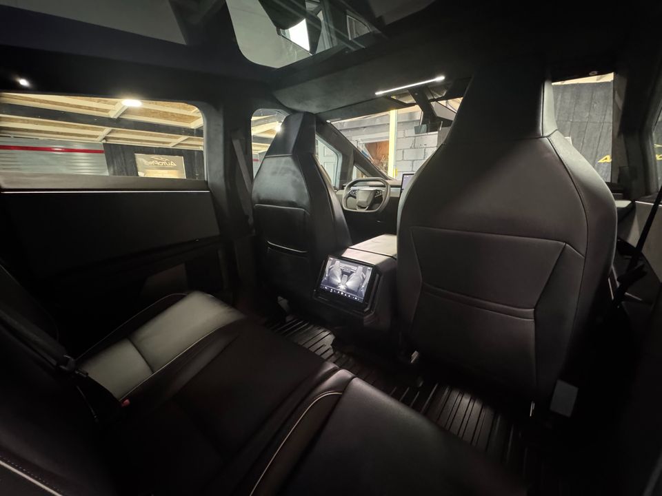 2024 Tesla Cybertruck