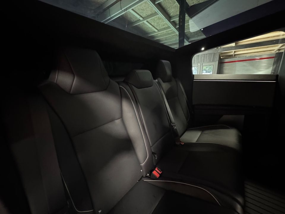 2024 Tesla Cybertruck