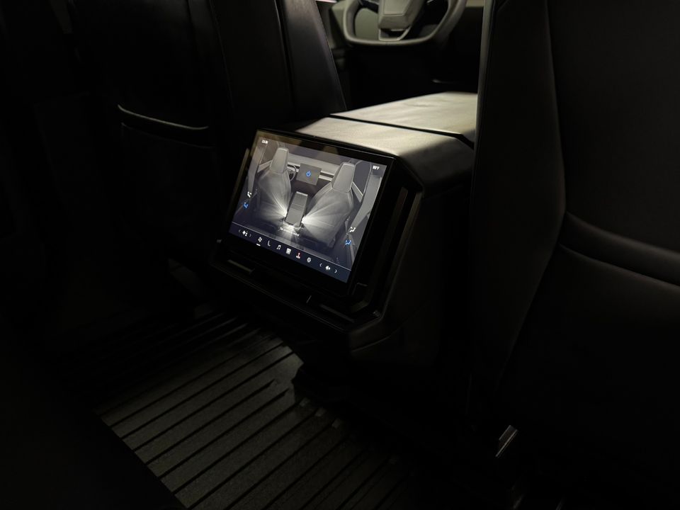 2024 Tesla Cybertruck