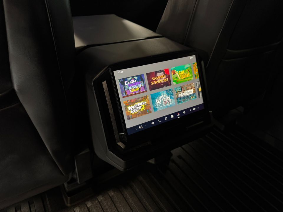 2024 Tesla Cybertruck