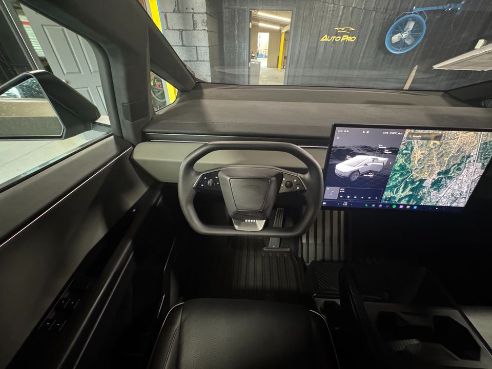 2024 Tesla Cybertruck