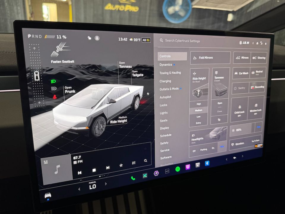 2024 Tesla Cybertruck