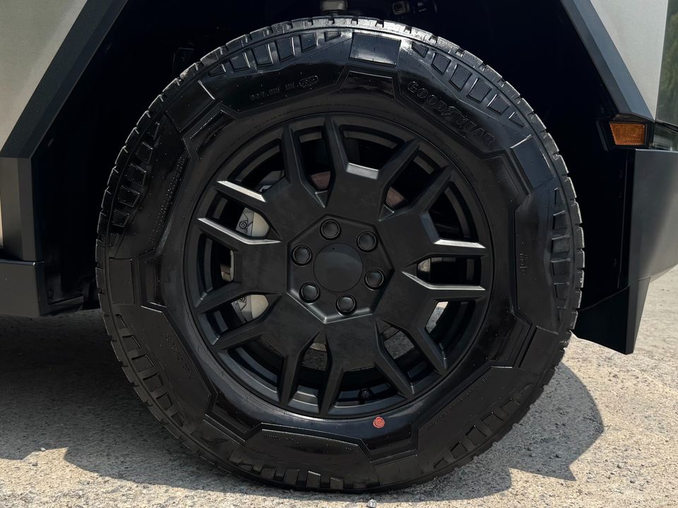 2024 Tesla Cybertruck