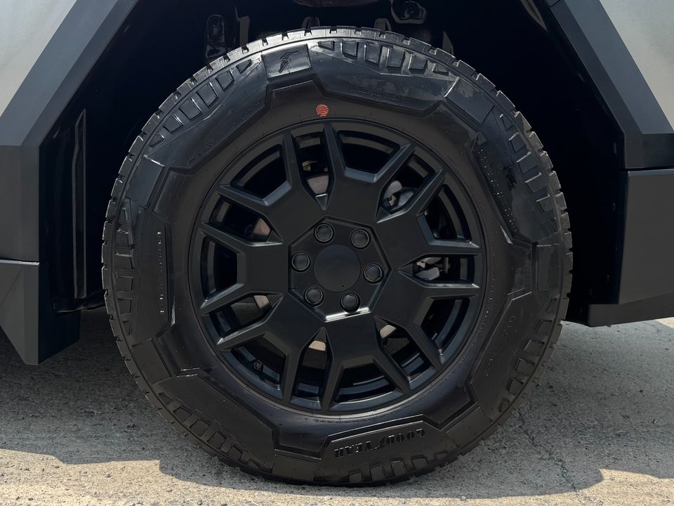 2024 Tesla Cybertruck