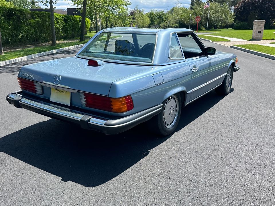 1986 Mercedes-Benz 560SL