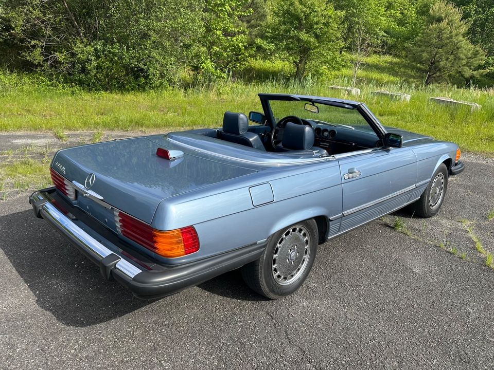 1986 Mercedes-Benz 560SL