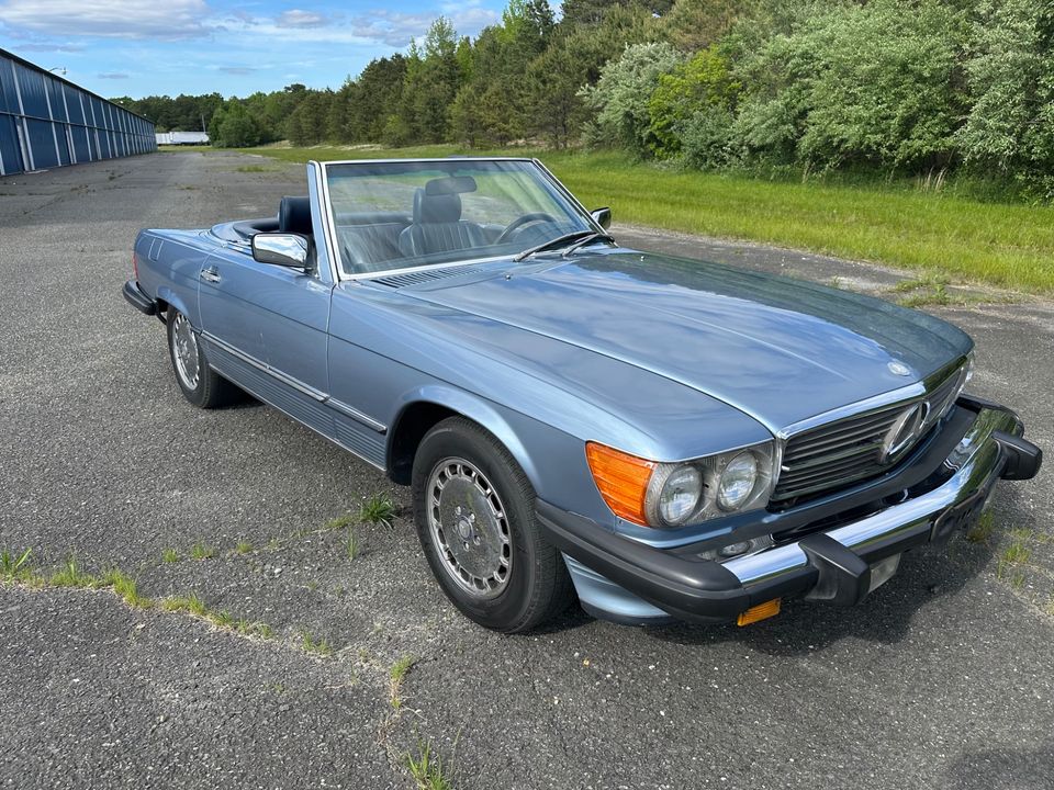 1986 Mercedes-Benz 560SL