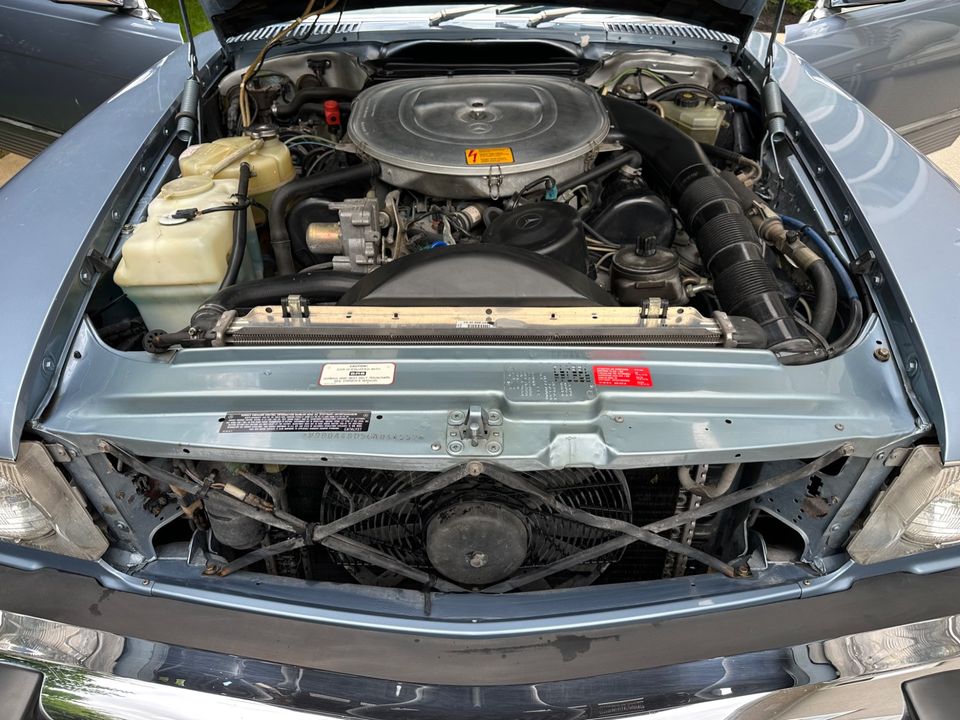 1986 Mercedes-Benz 560SL