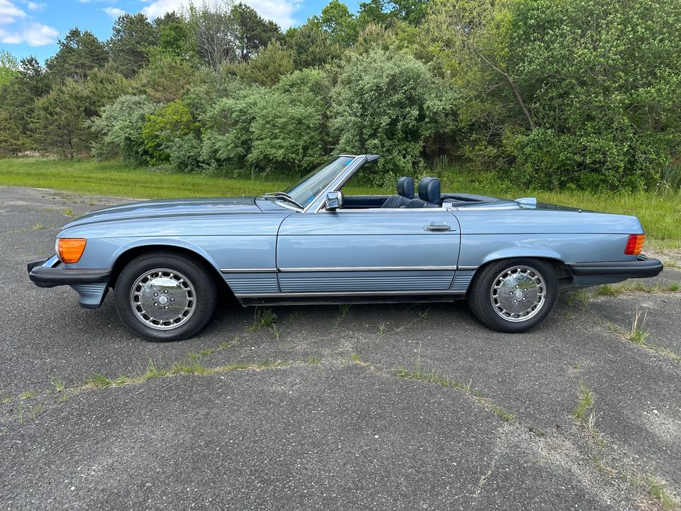 1986 Mercedes-Benz 560SL
