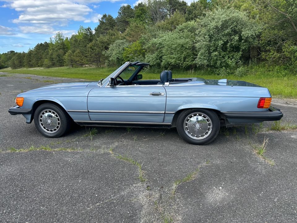 1986 Mercedes-Benz 560SL