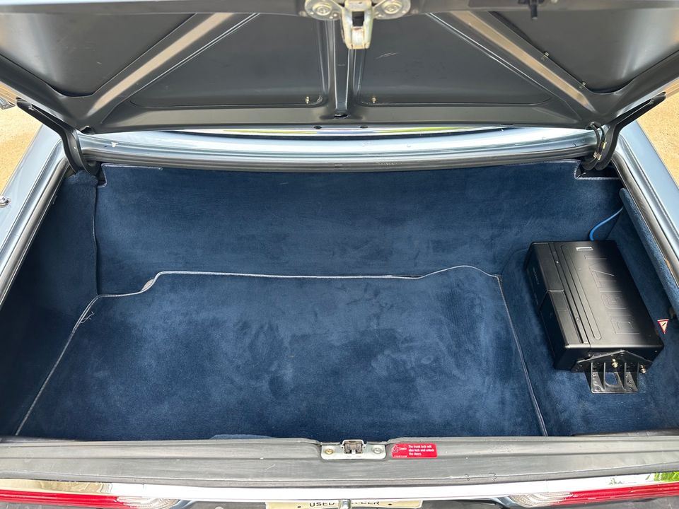1986 Mercedes-Benz 560SL