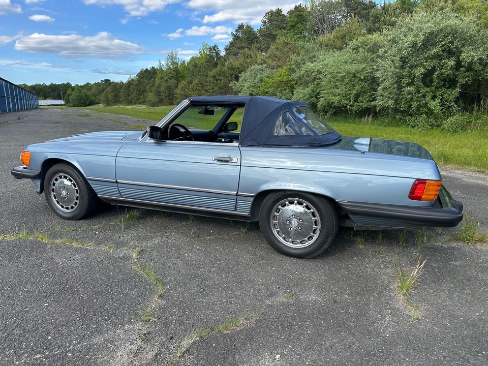 1986 Mercedes-Benz 560SL