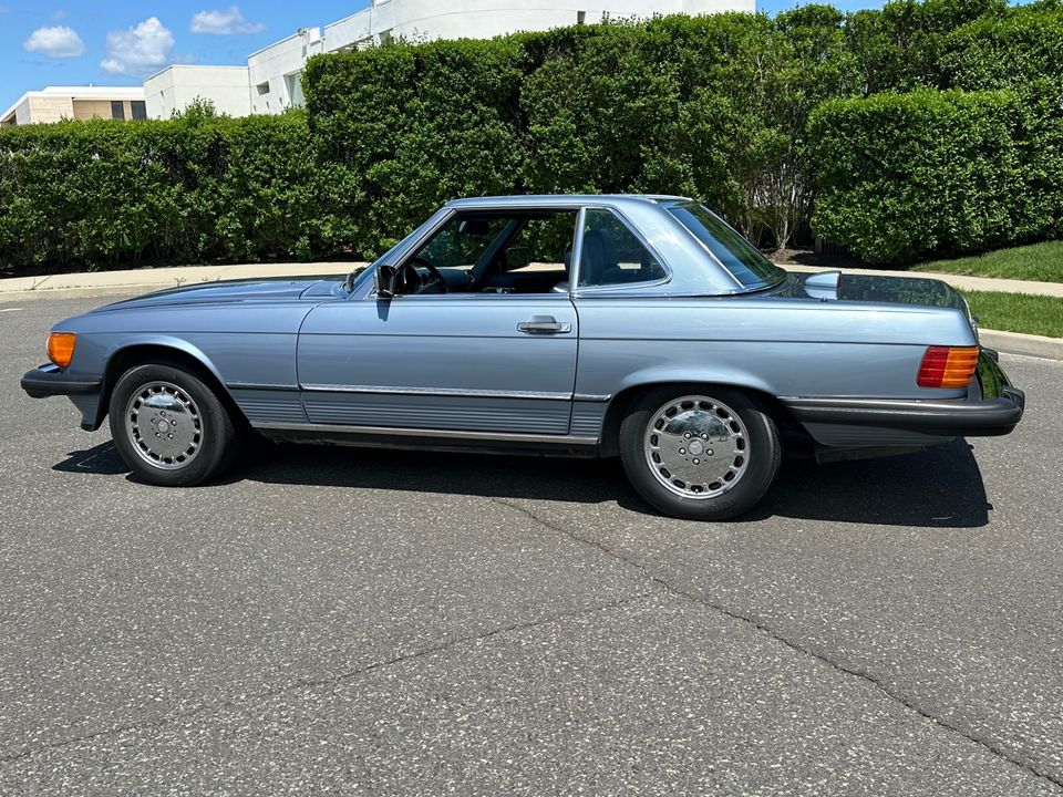 1986 Mercedes-Benz 560SL