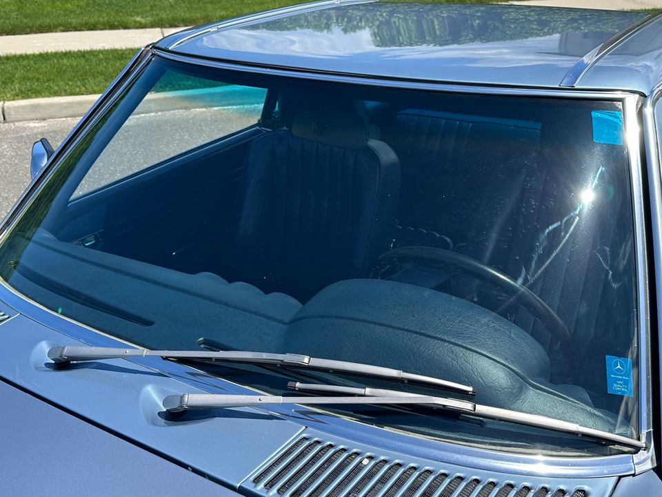1986 Mercedes-Benz 560SL