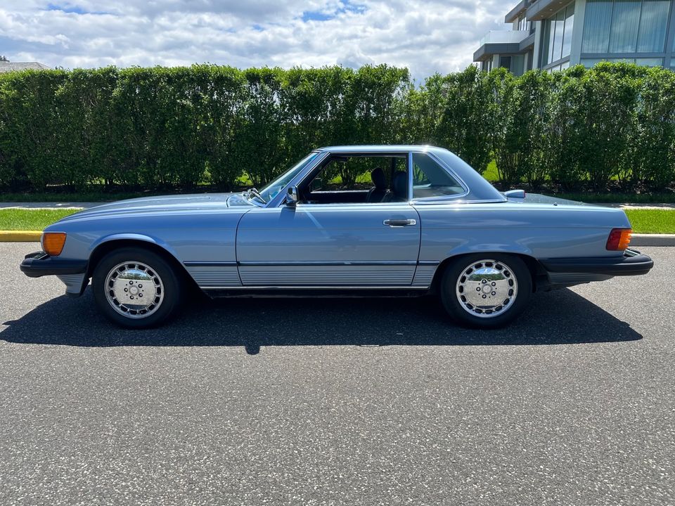 1986 Mercedes-Benz 560SL