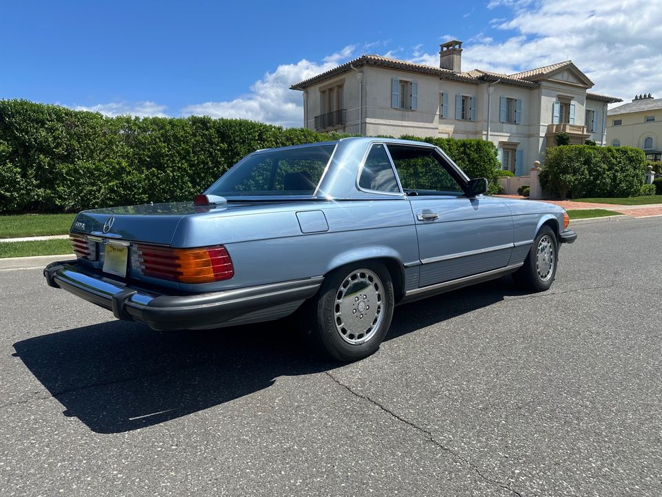 1986 Mercedes-Benz 560SL