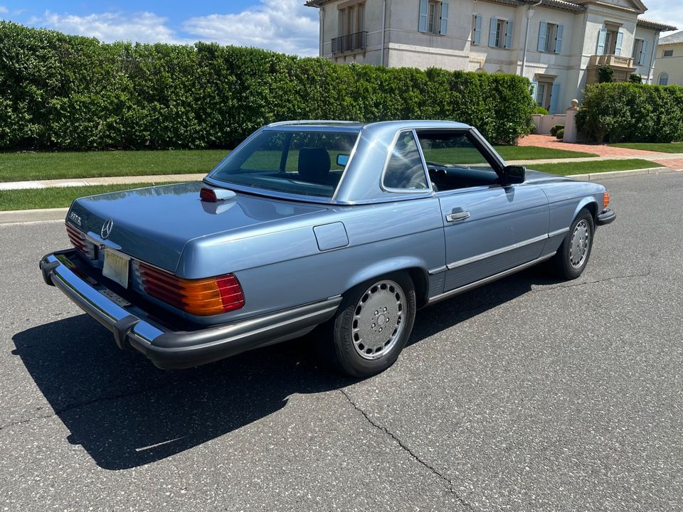 1986 Mercedes-Benz 560SL