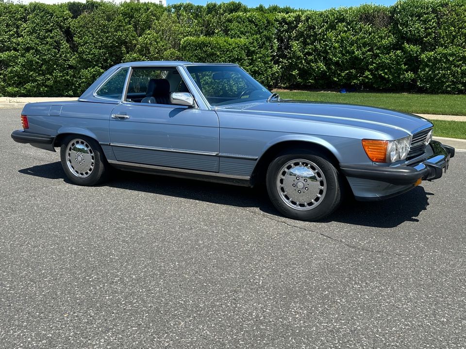 1986 Mercedes-Benz 560SL