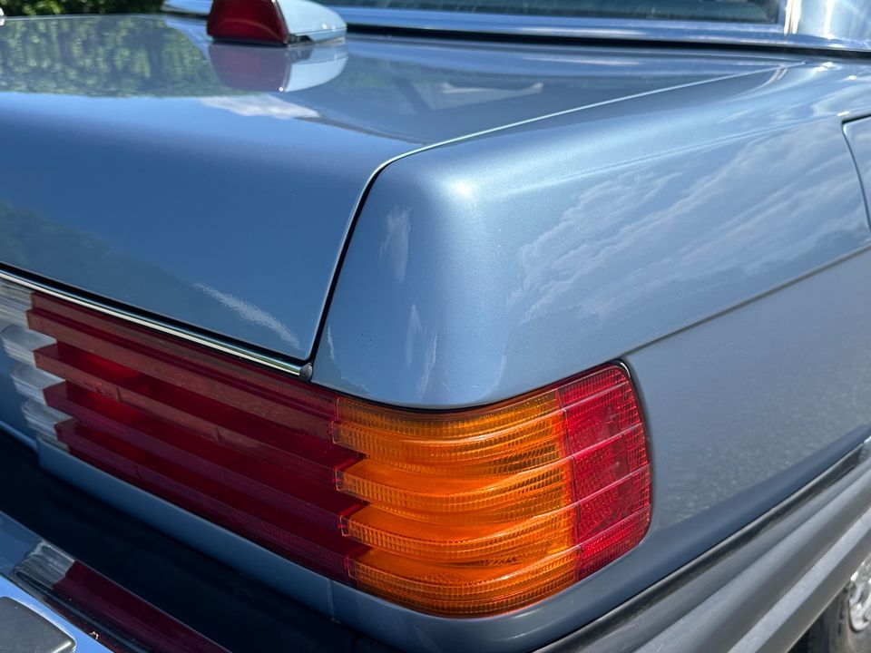 1986 Mercedes-Benz 560SL