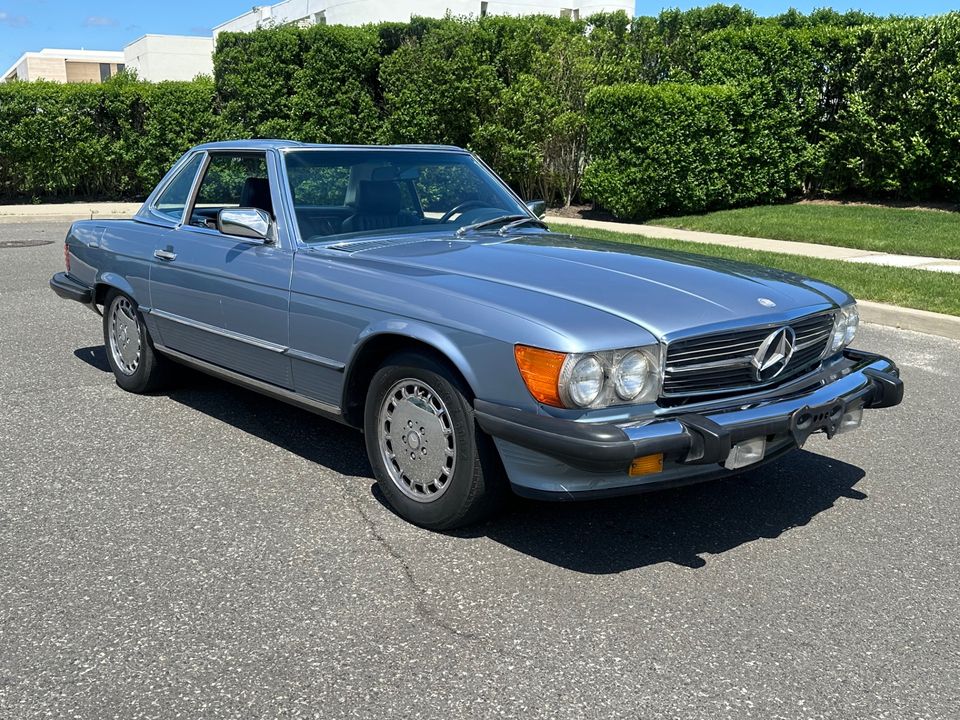 1986 Mercedes-Benz 560SL