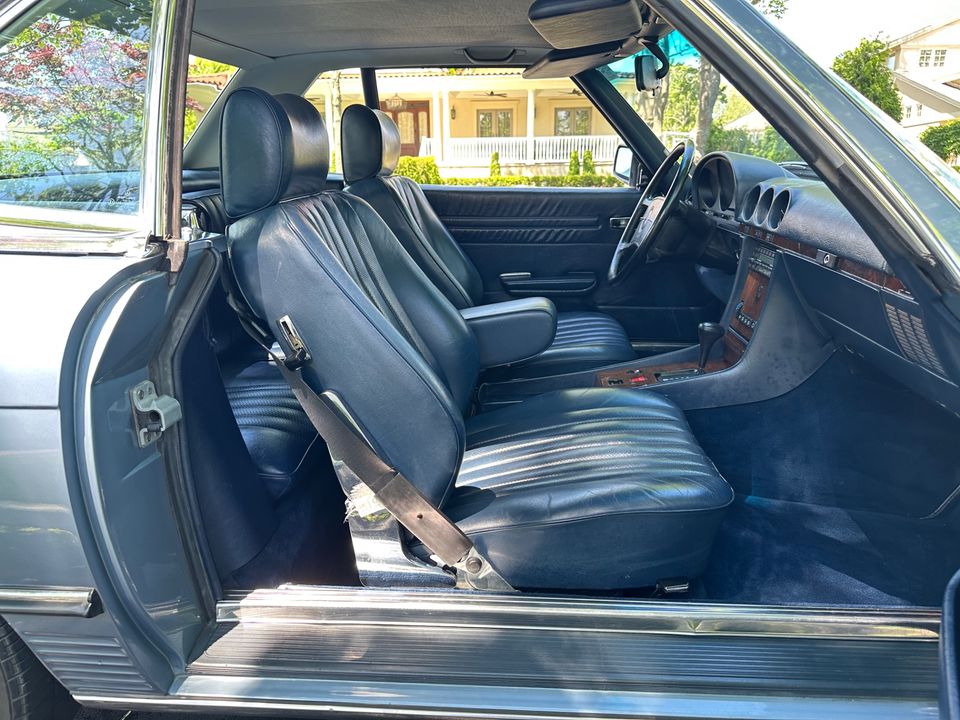 1986 Mercedes-Benz 560SL