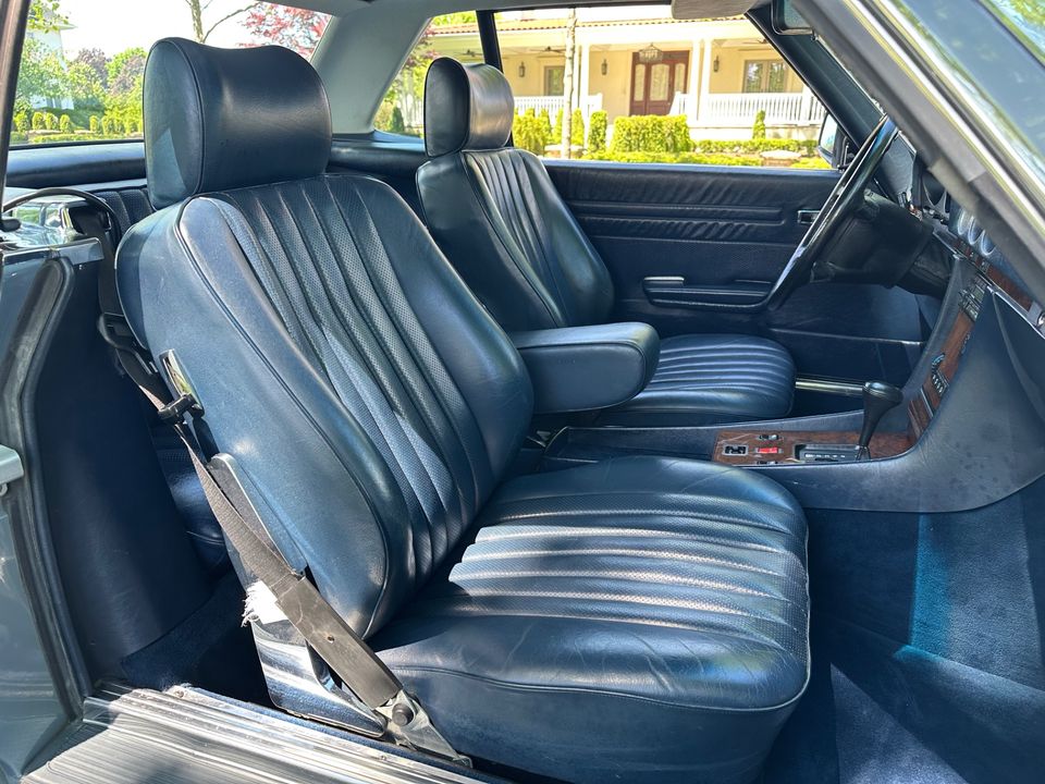1986 Mercedes-Benz 560SL