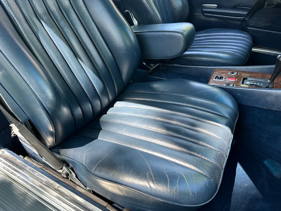 1986 Mercedes-Benz 560SL