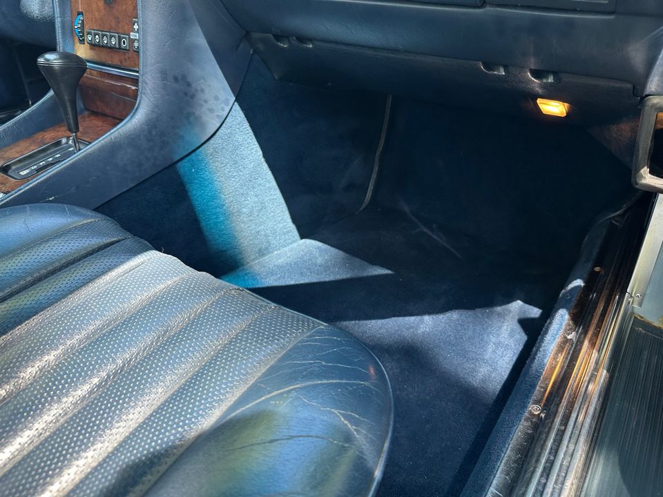 1986 Mercedes-Benz 560SL