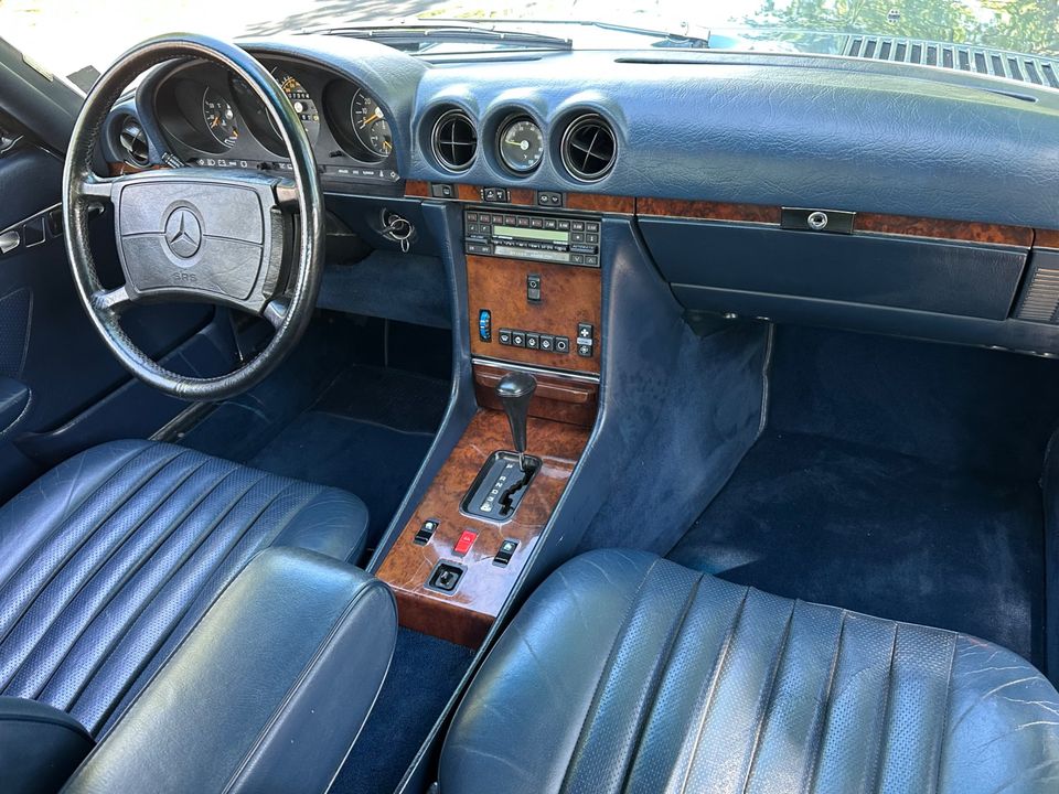 1986 Mercedes-Benz 560SL