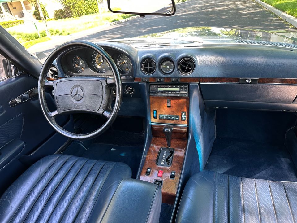 1986 Mercedes-Benz 560SL