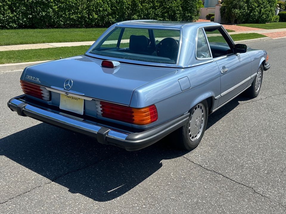 1986 Mercedes-Benz 560SL
