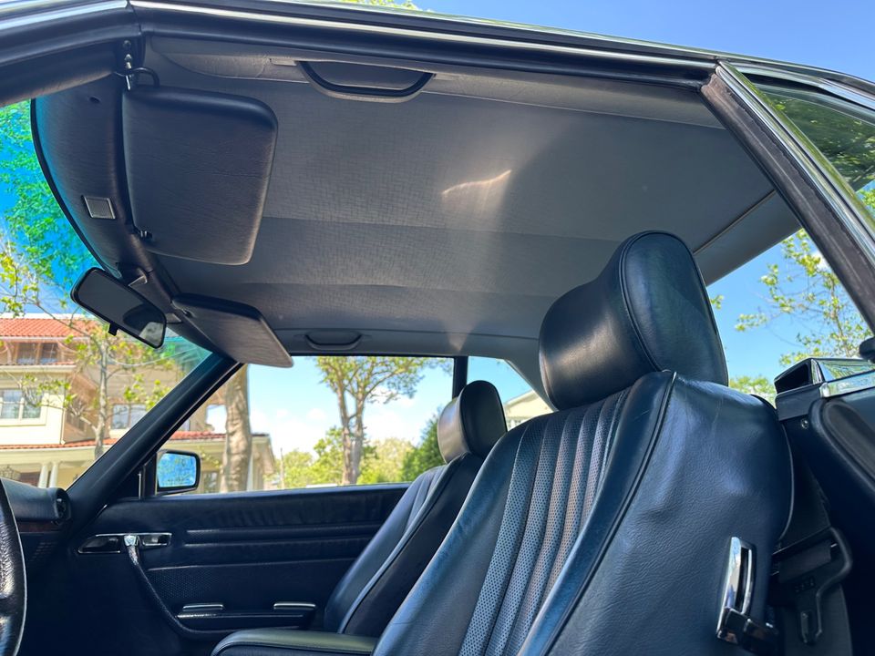 1986 Mercedes-Benz 560SL