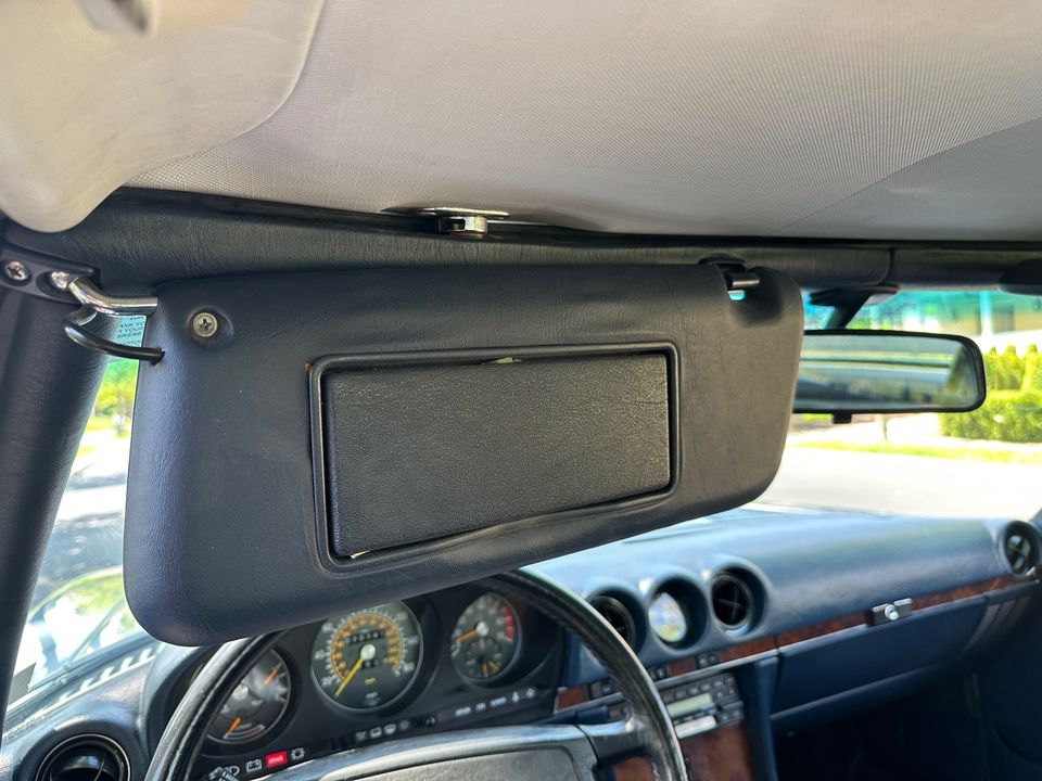1986 Mercedes-Benz 560SL