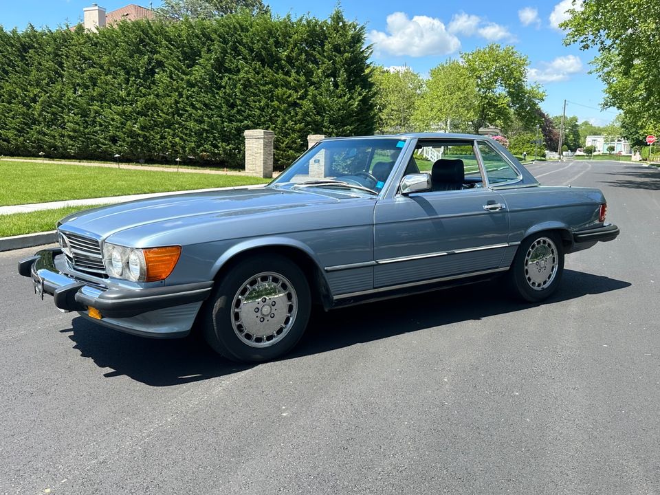 1986 Mercedes-Benz 560SL