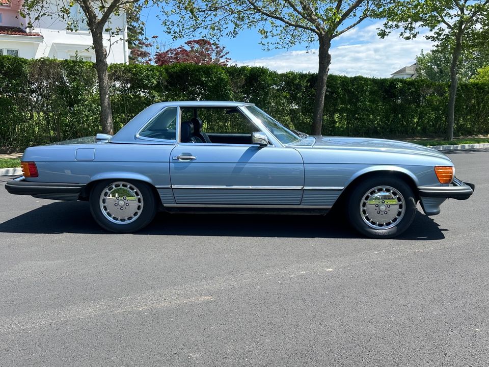 1986 Mercedes-Benz 560SL
