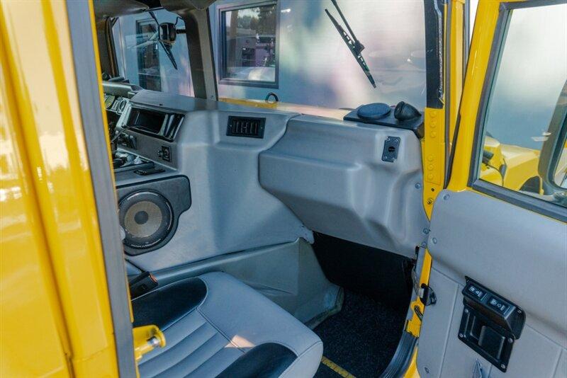 1998 AM General Hummer