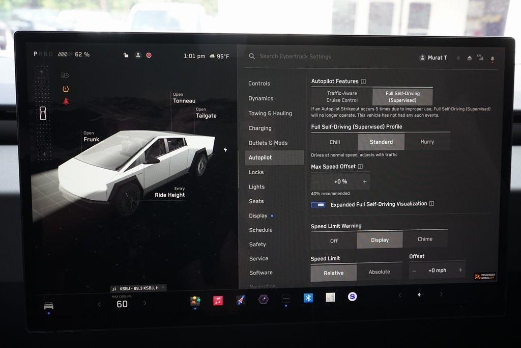 2024 Tesla Cybertruck
